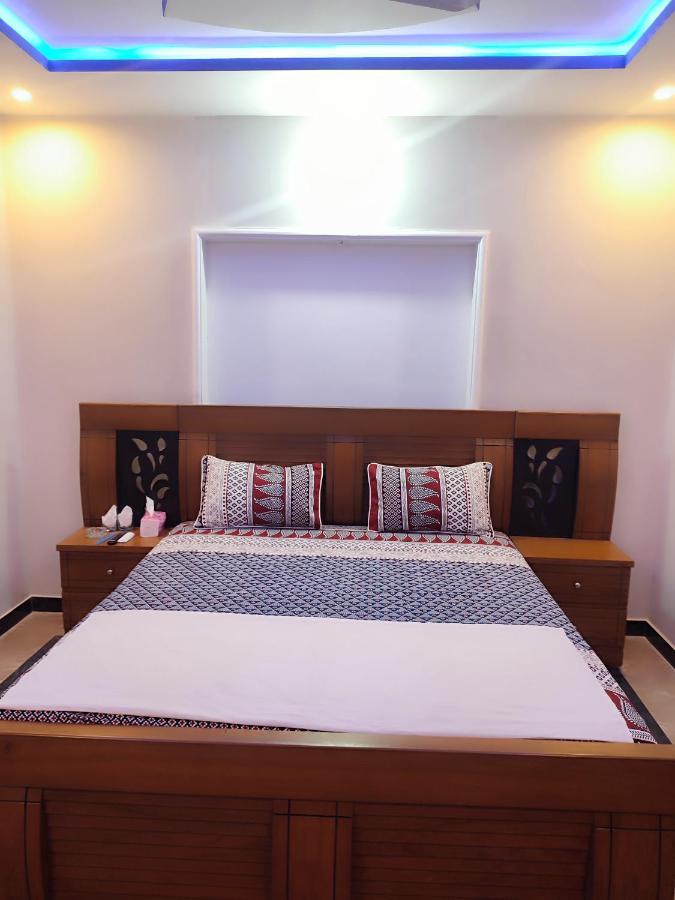 Lavish Inn อิสลามาบัด ภายนอก รูปภาพ