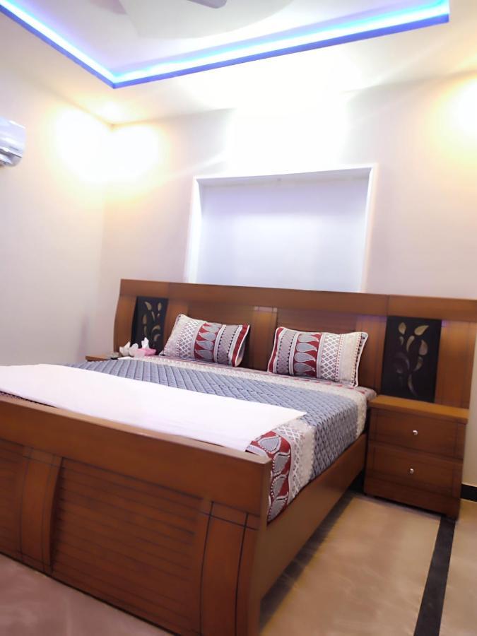 Lavish Inn อิสลามาบัด ภายนอก รูปภาพ