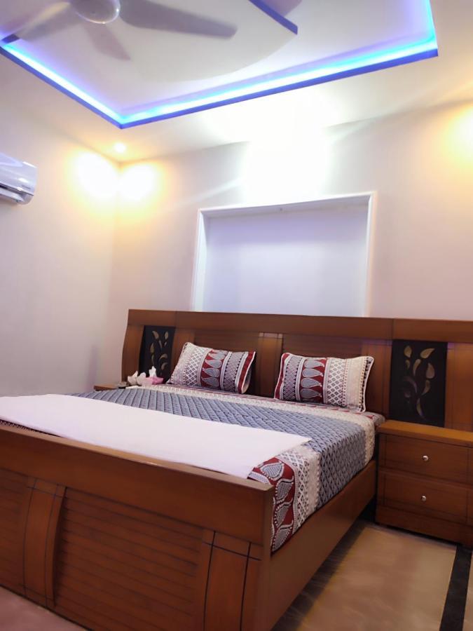 Lavish Inn อิสลามาบัด ภายนอก รูปภาพ