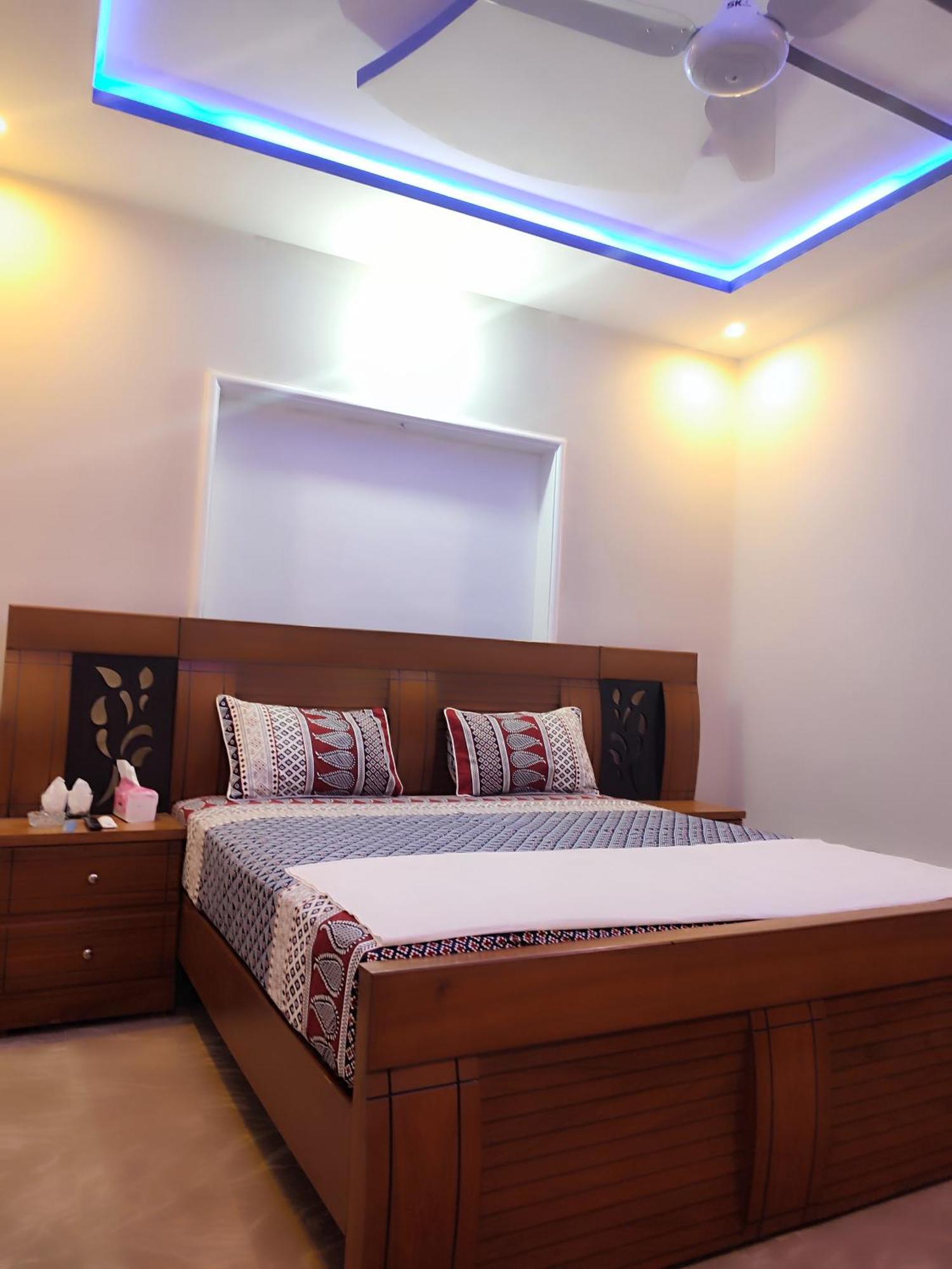 Lavish Inn อิสลามาบัด ภายนอก รูปภาพ