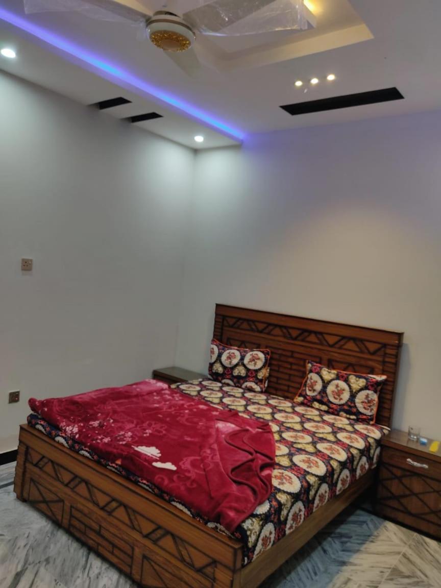 Lavish Inn อิสลามาบัด ภายนอก รูปภาพ